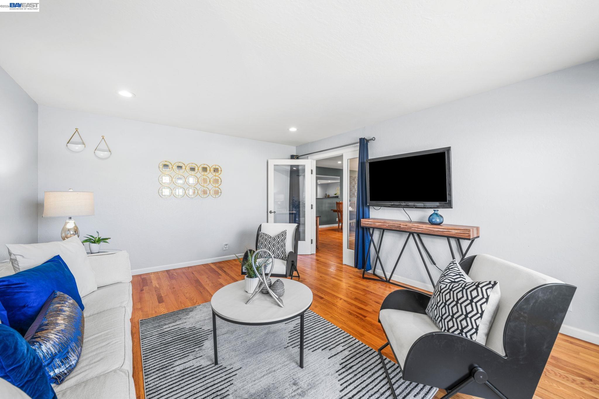 535 San Gabriel Ct