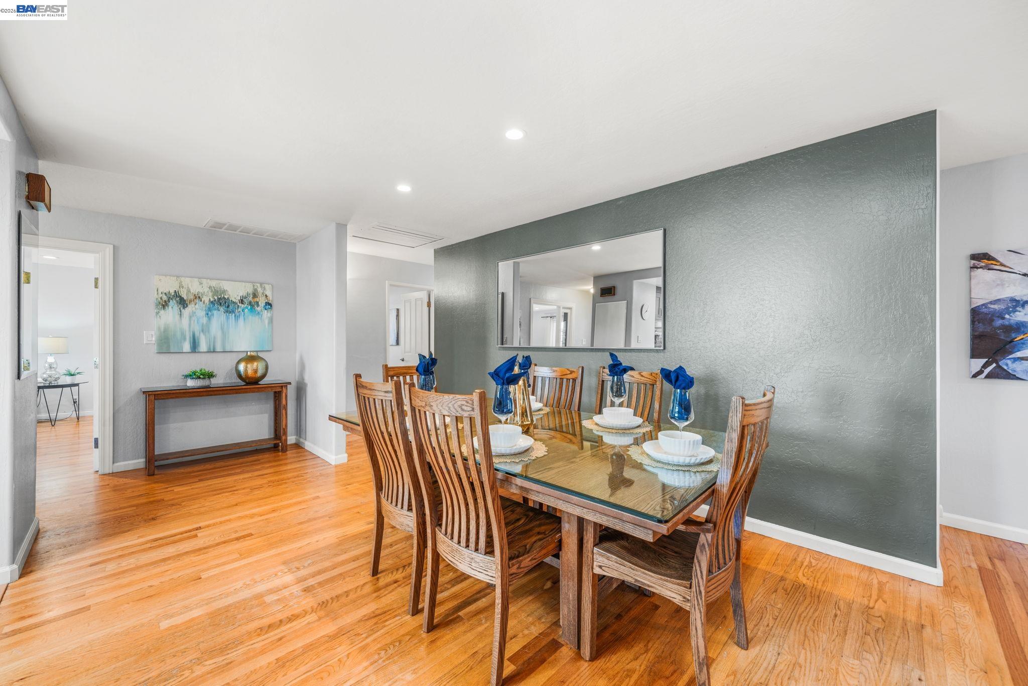 535 San Gabriel Ct