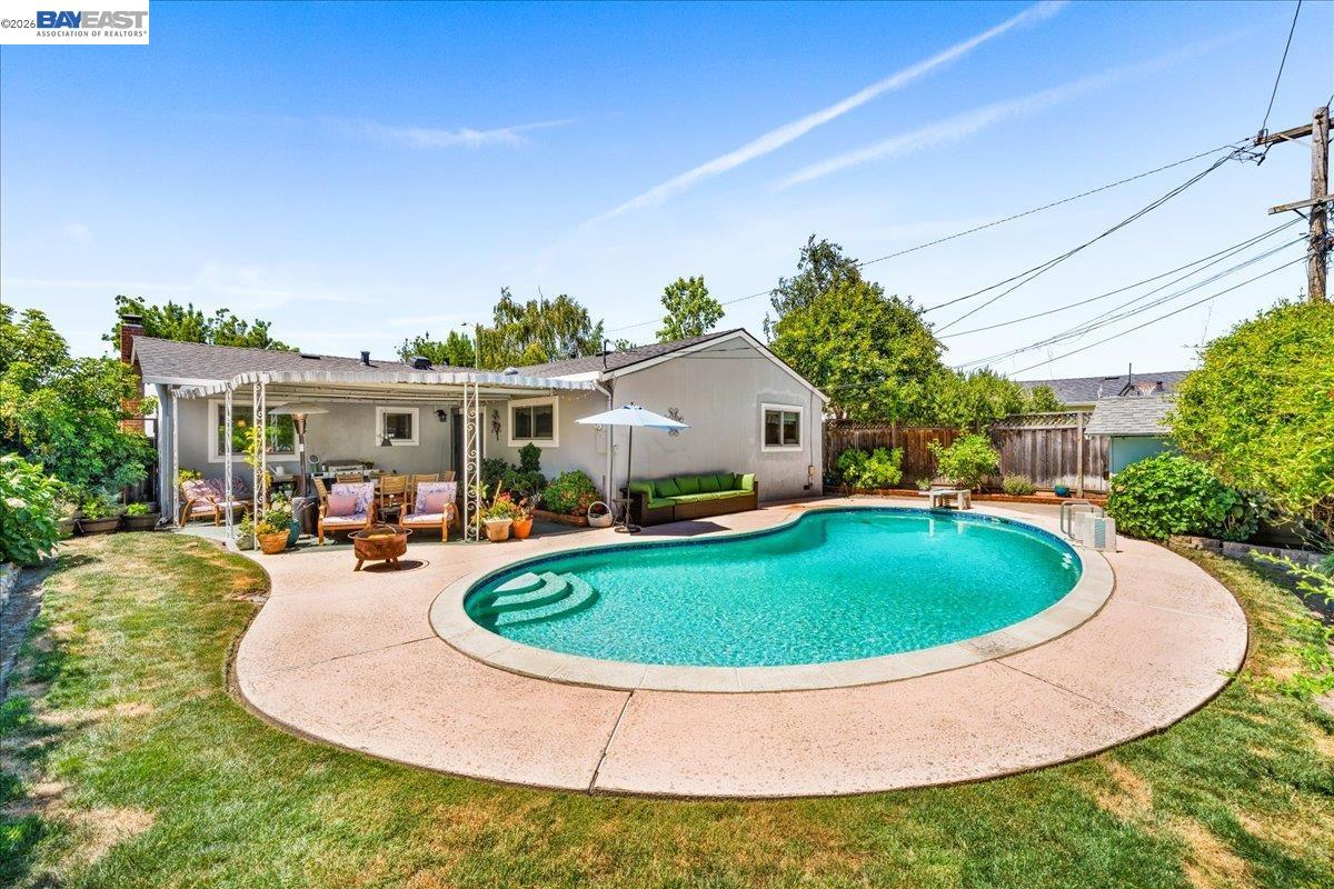 4252 Argonaut Ct