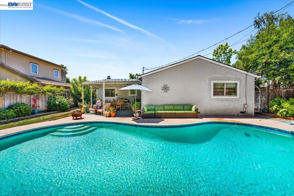 4252 Argonaut Ct