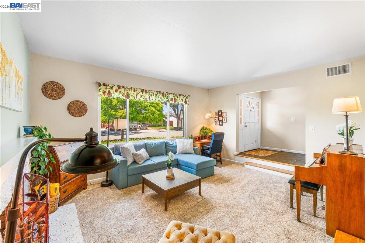 4252 Argonaut Ct