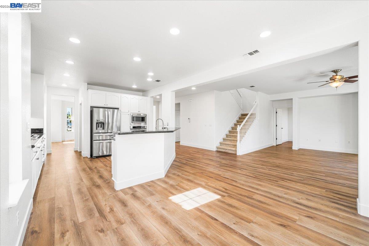 1461 Biarritz St