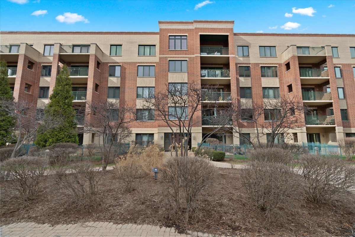 5 W Central Road Unit: 307