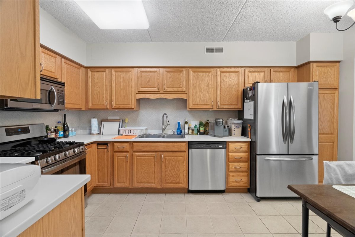 5 W Central Road Unit: 307