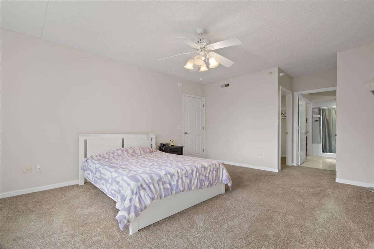 5 W Central Road Unit: 307