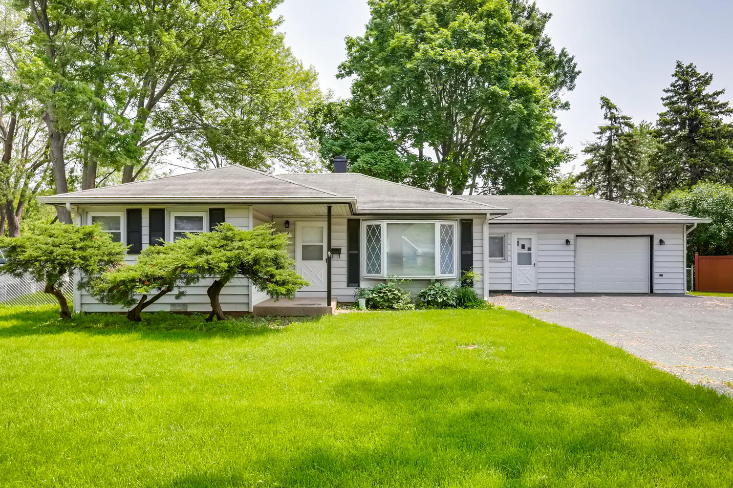 3104 Dove Court