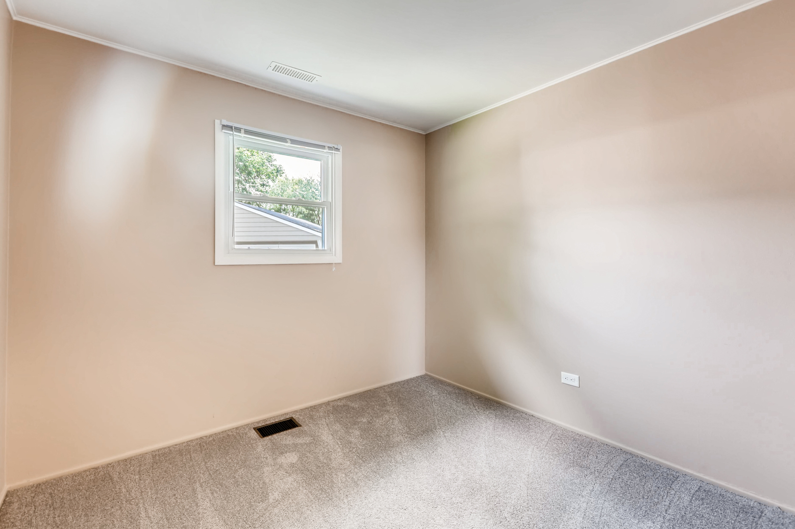 3104 Dove Court