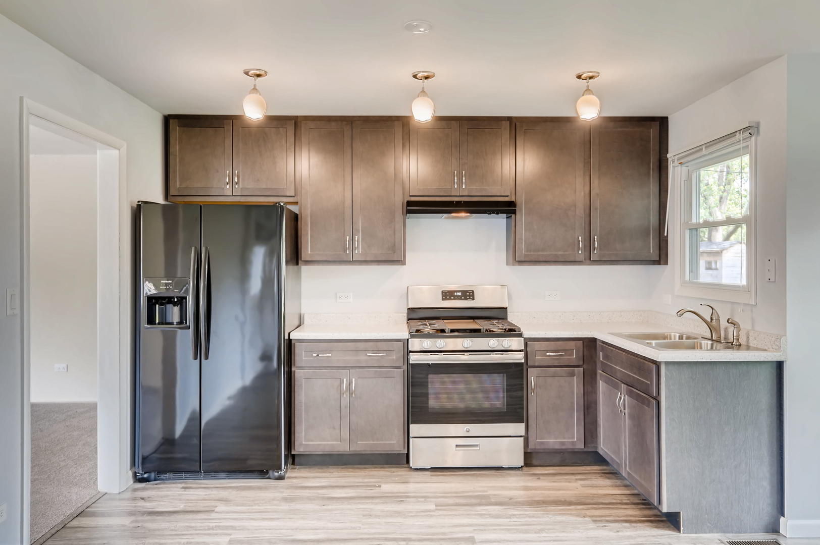 3104 Dove Court