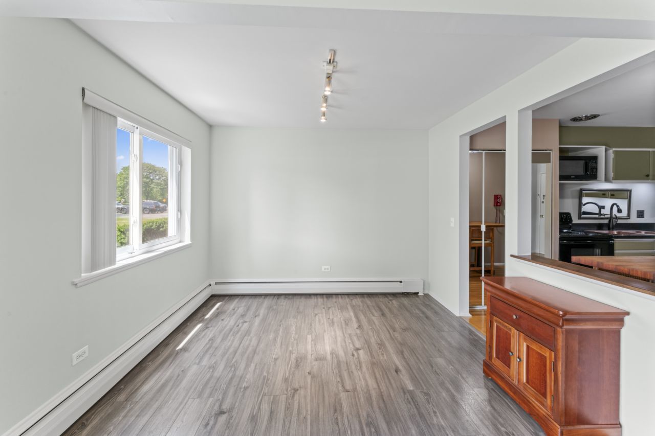 2319 E Olive Street Unit: 1D
