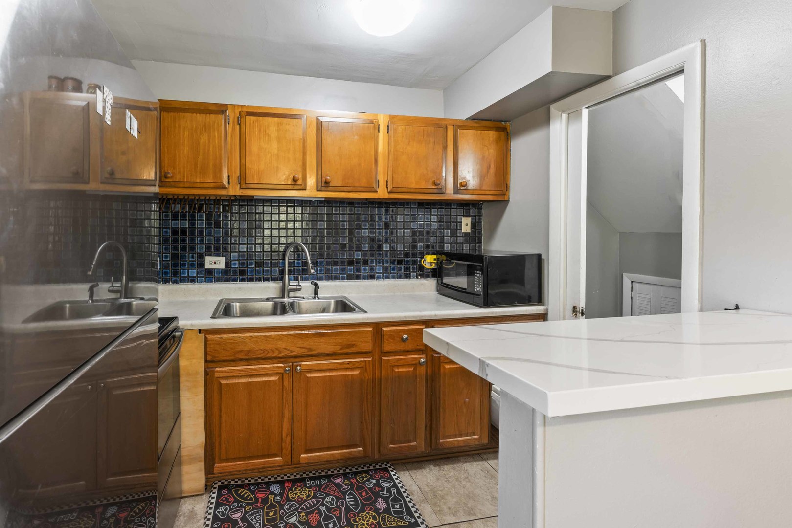 2504 Algonquin Road Unit: 17