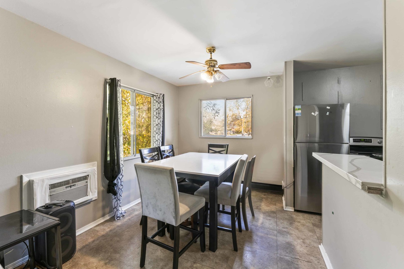 2504 Algonquin Road Unit: 17