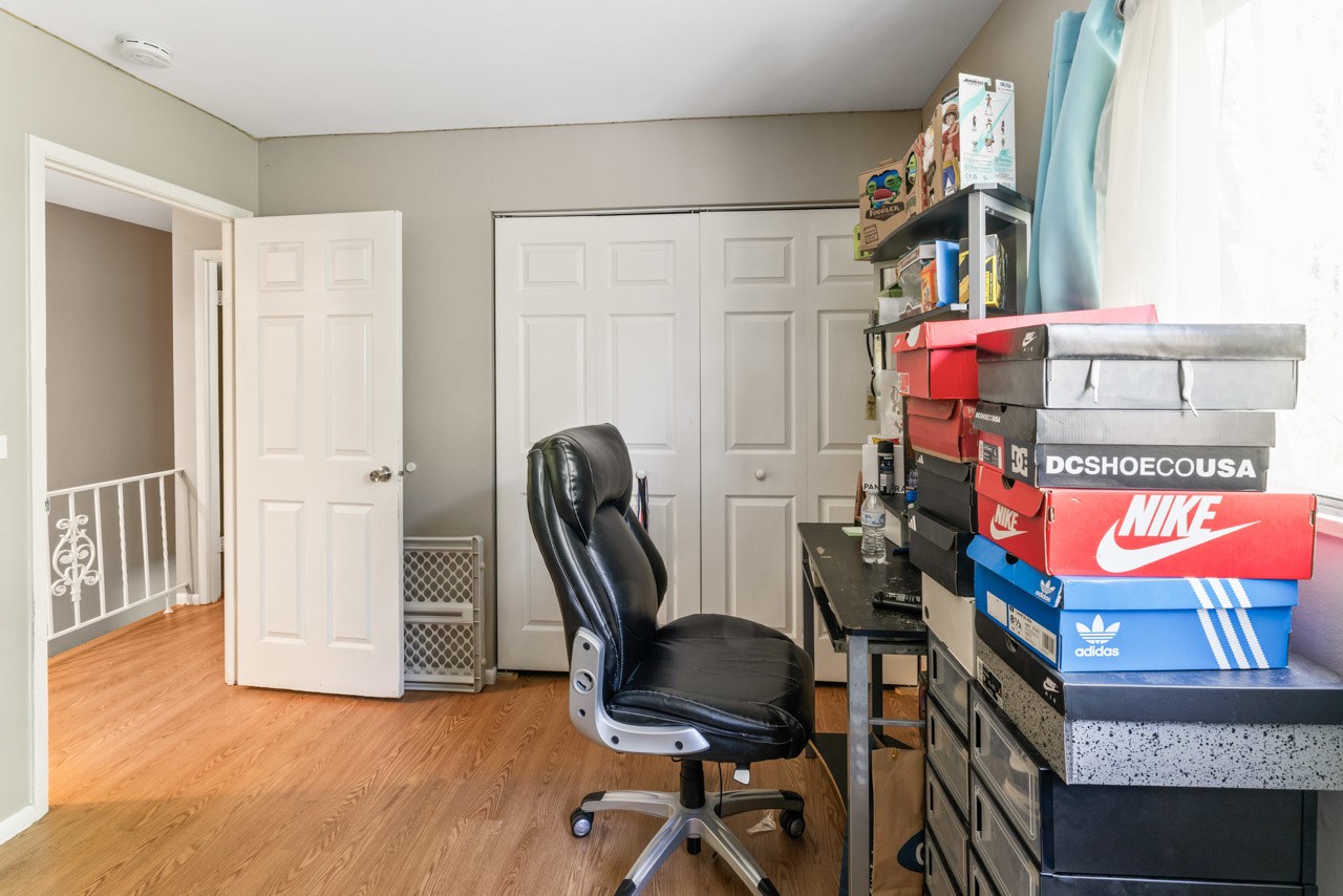 2504 Algonquin Road Unit: 17