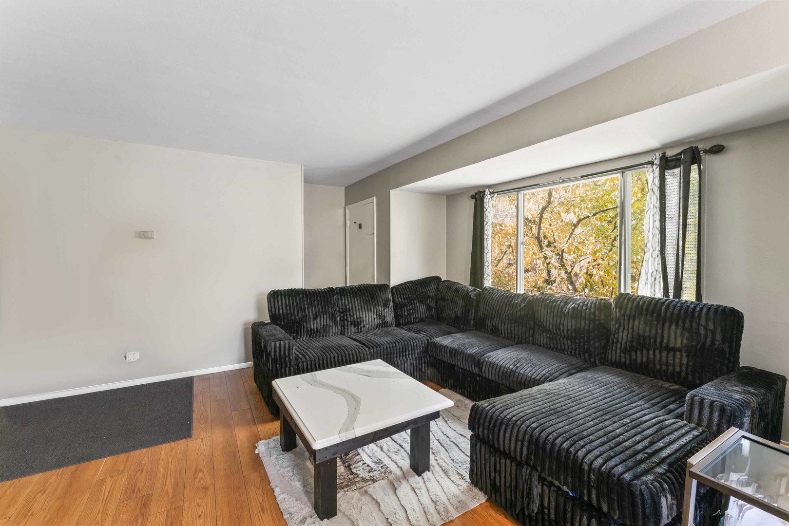 2504 Algonquin Road Unit: 17