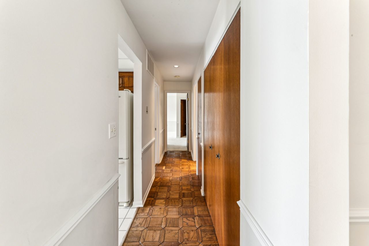 101 Old Oak Drive Unit: 216