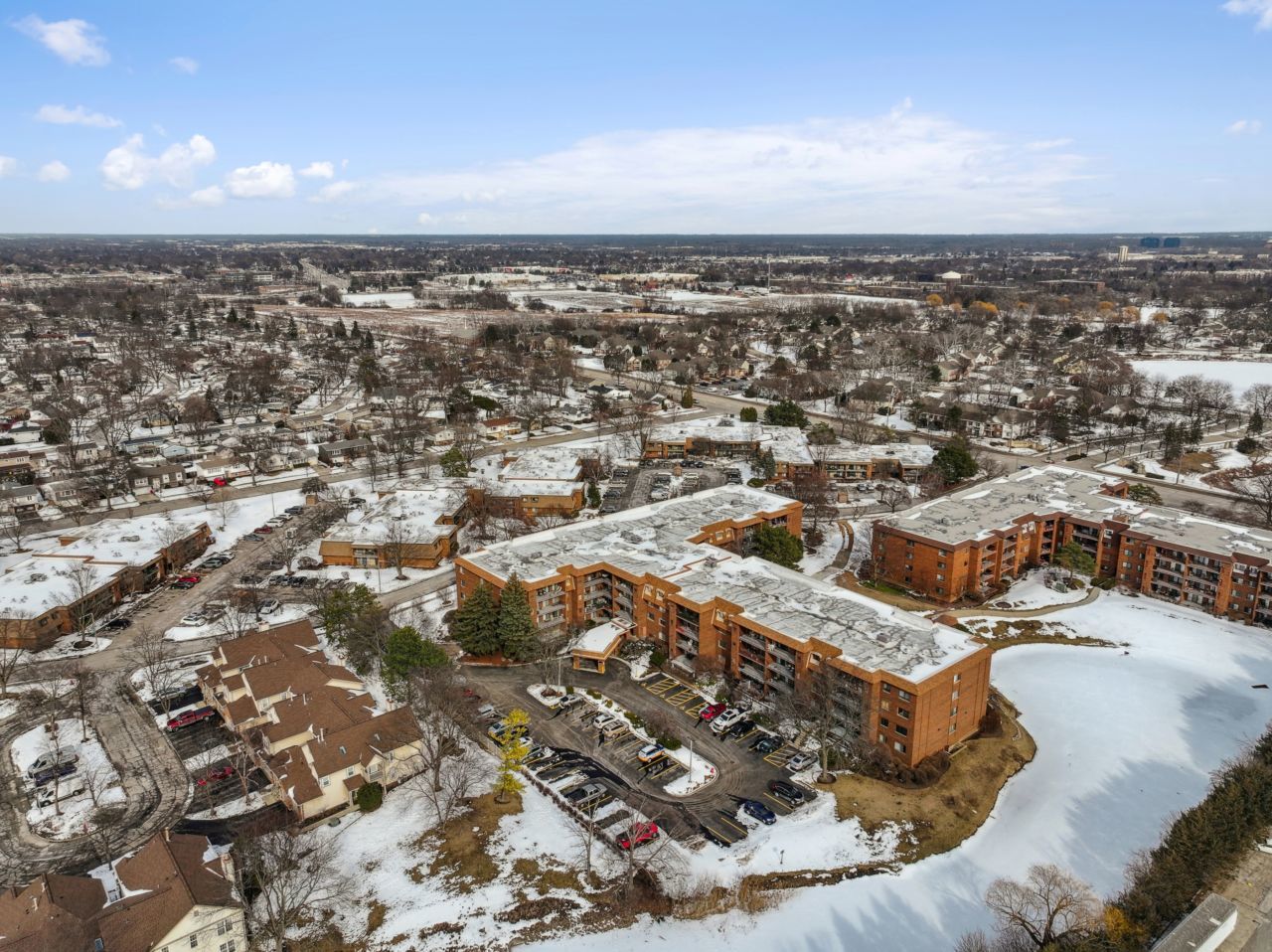 101 Old Oak Drive Unit: 216