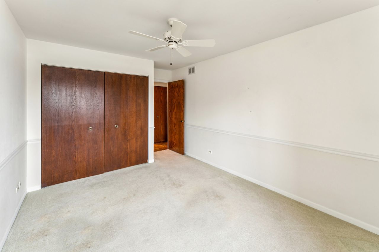 101 Old Oak Drive Unit: 216