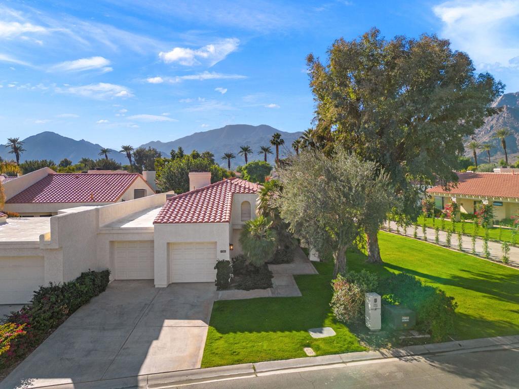 77551 Los Arboles Drive