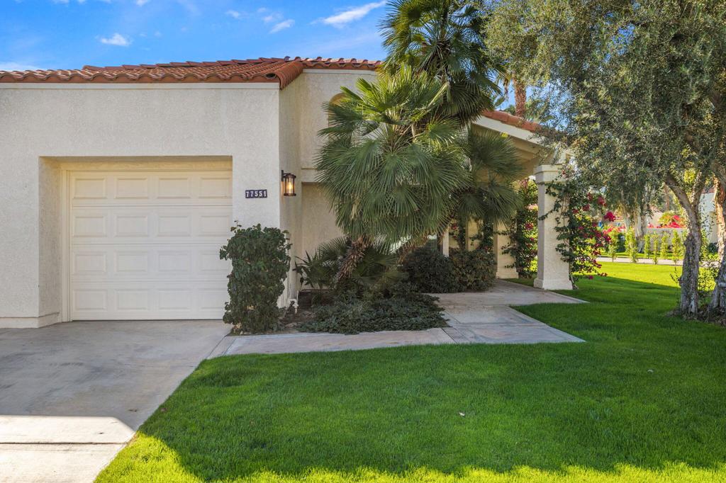77551 Los Arboles Drive