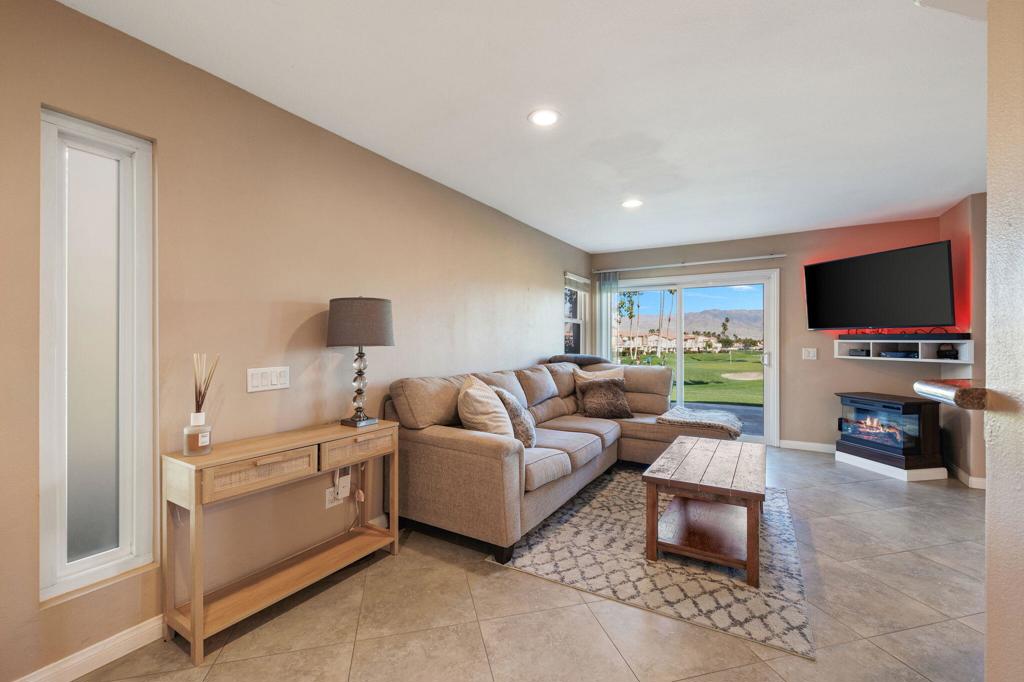 78317 Scarlet Court
