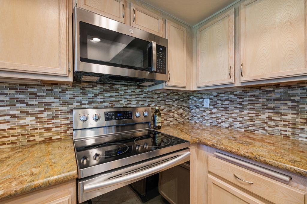 78317 Scarlet Court