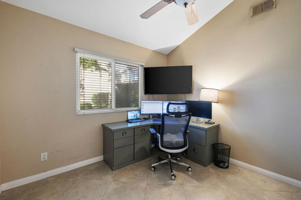 78317 Scarlet Court