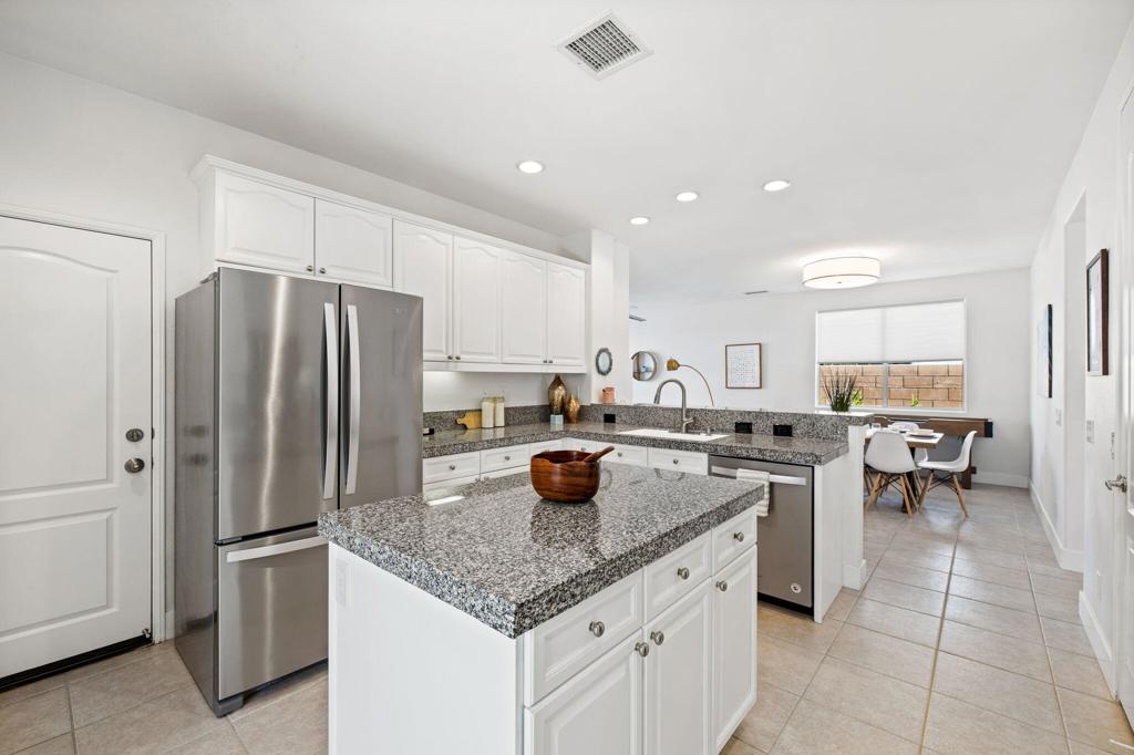 48584 Anastacia Court