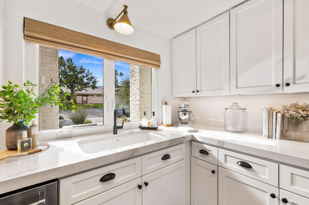 72890 Deer Grass Drive