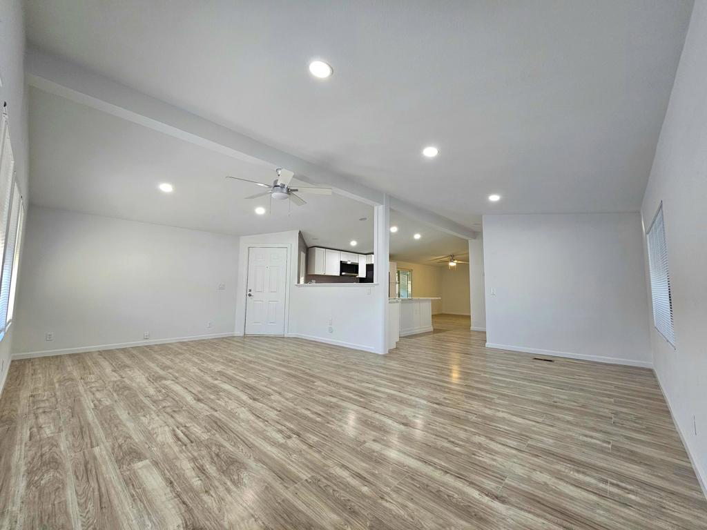 46618 Madison Street 105