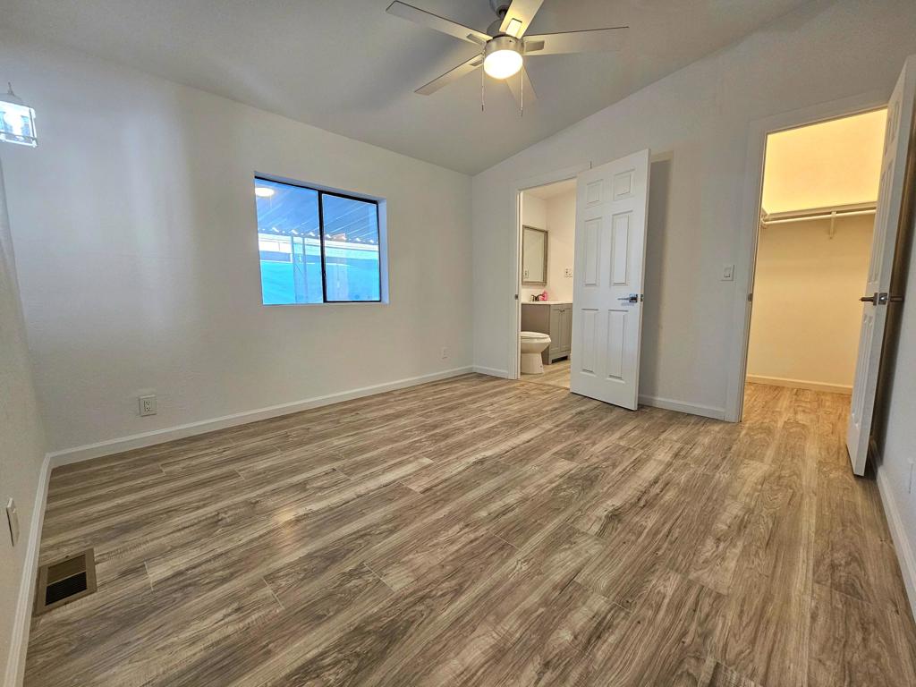 46618 Madison Street 105