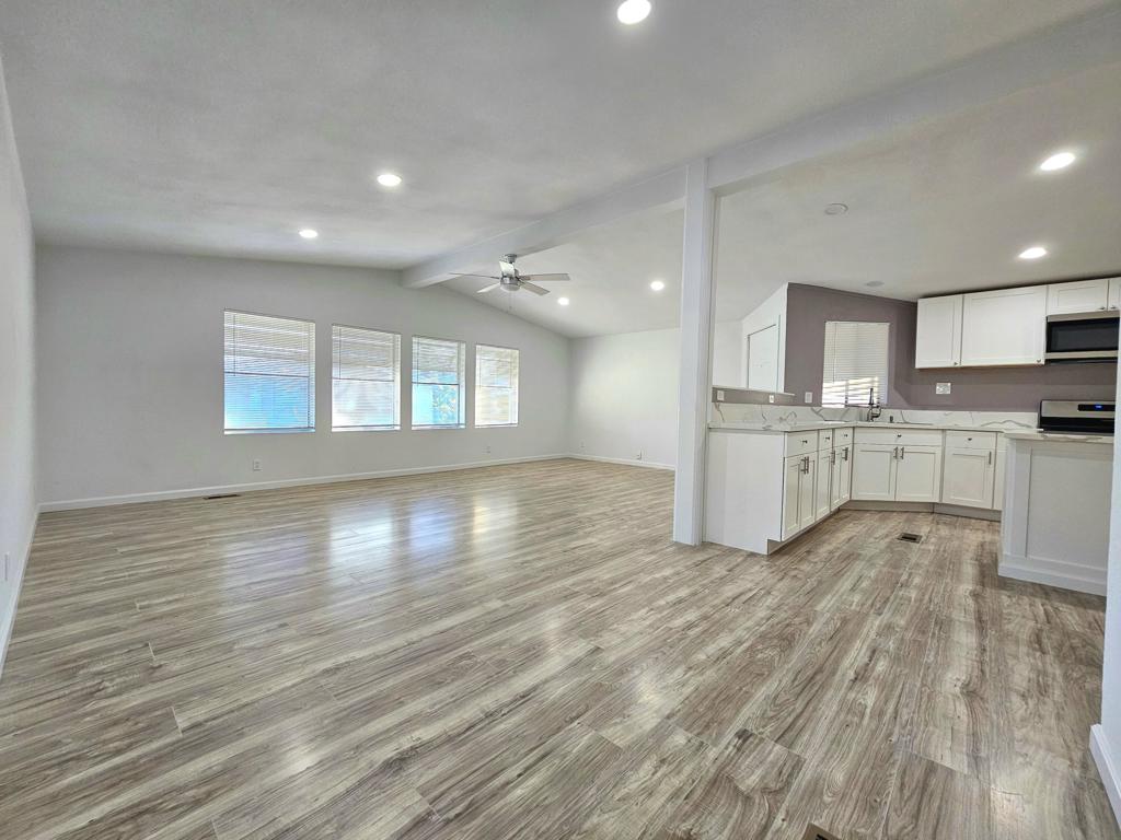 46618 Madison Street 105