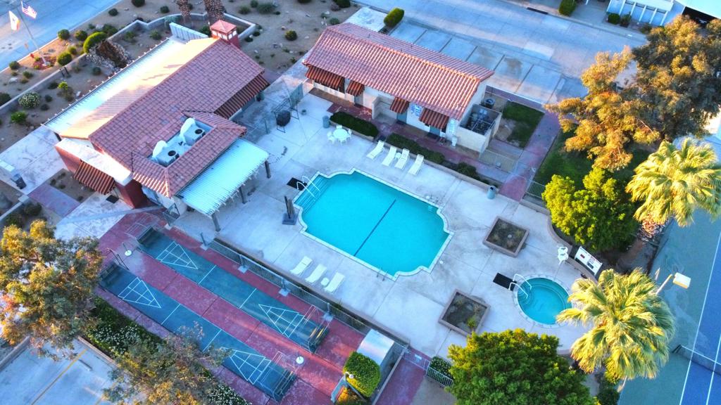 46618 Madison Street 105