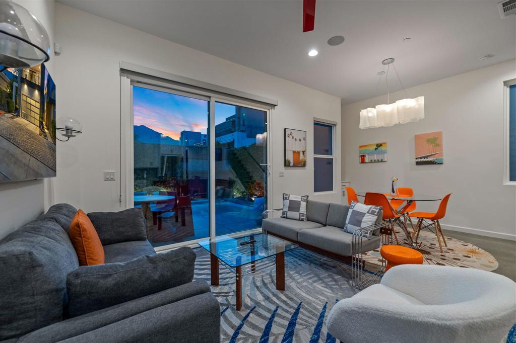 2691 Paragon Loop