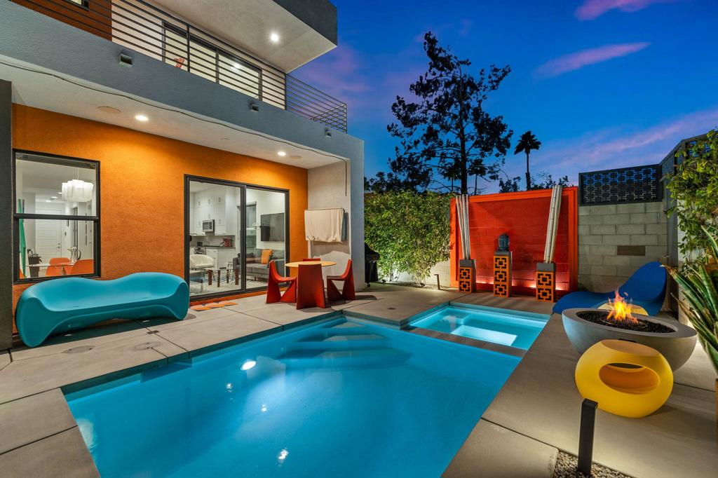 2691 Paragon Loop