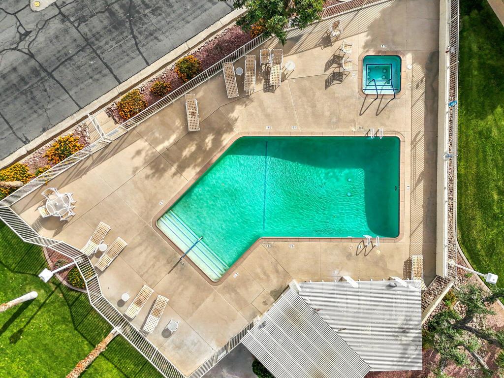 41575 Navarre Court