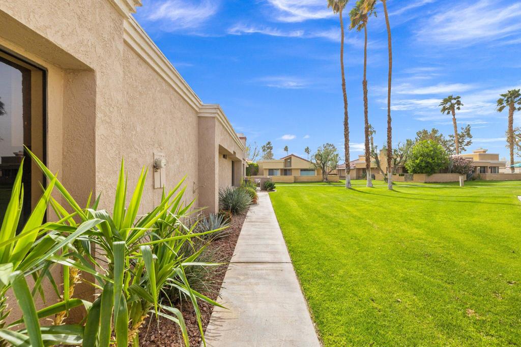 41575 Navarre Court