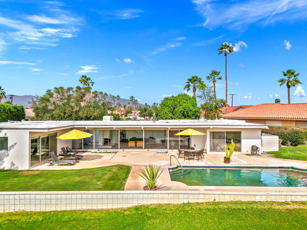 42520 Caracas Place