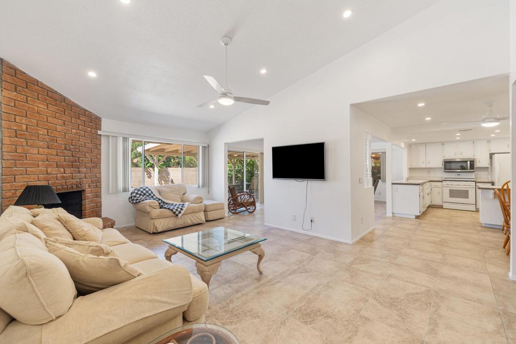 2050 Silver Oak Way