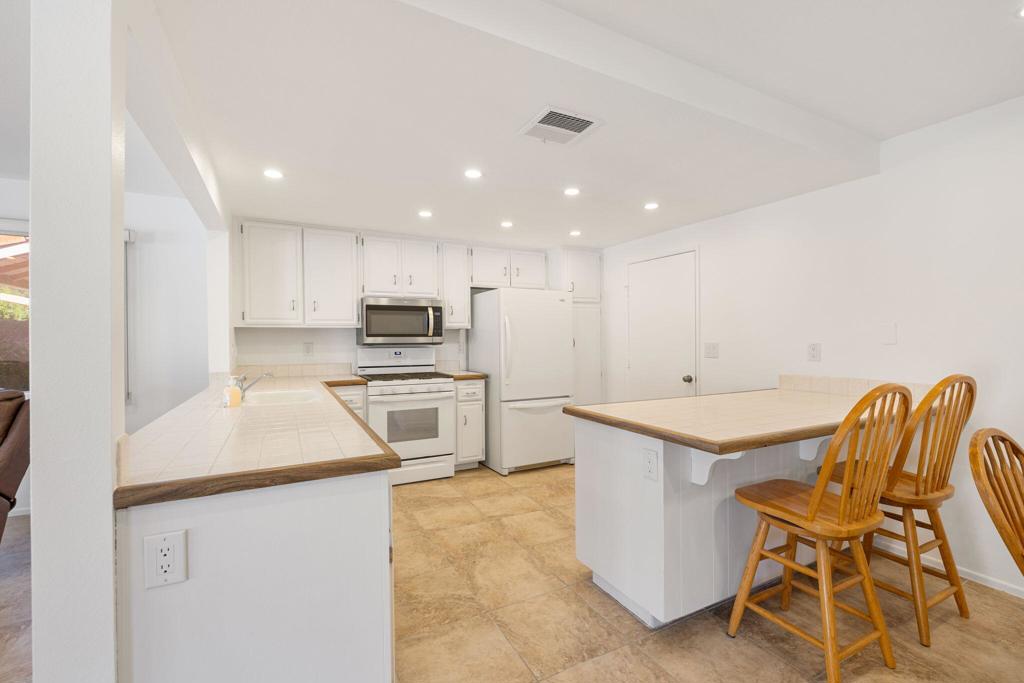 2050 Silver Oak Way