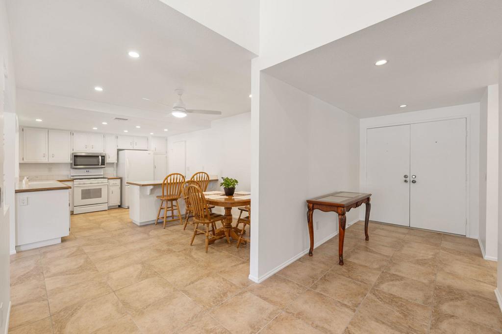 2050 Silver Oak Way
