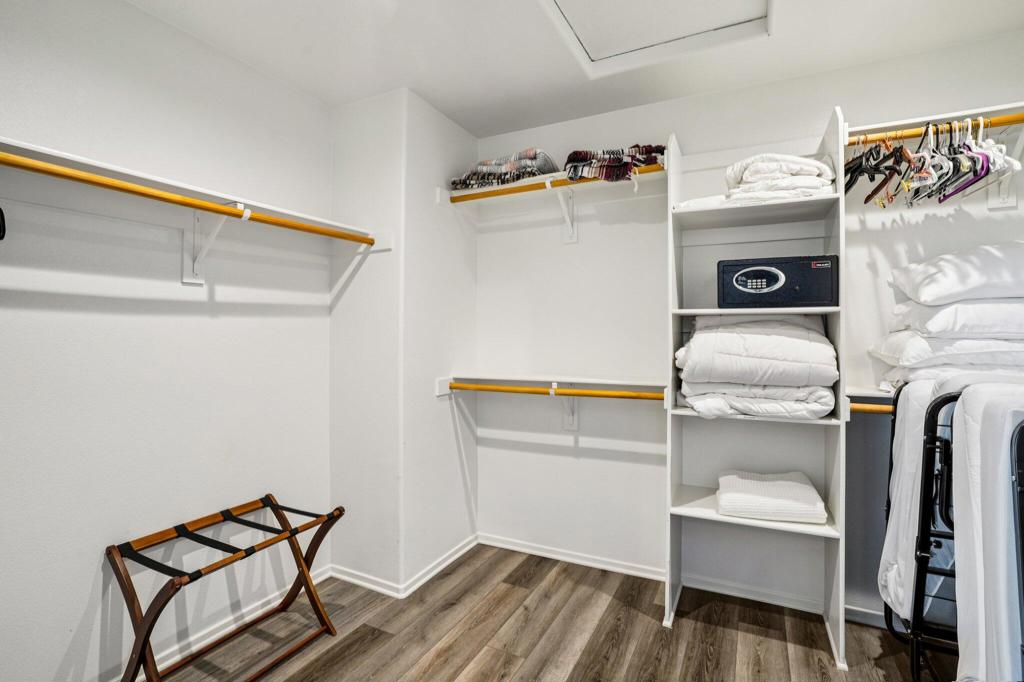 50271 Paseo Cadiz