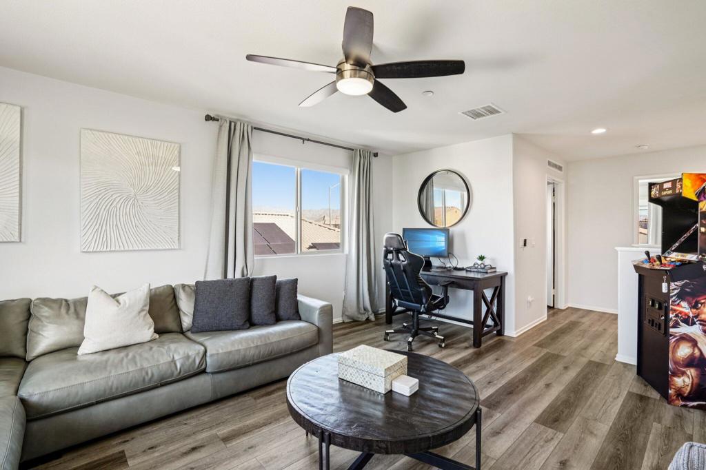 50271 Paseo Cadiz