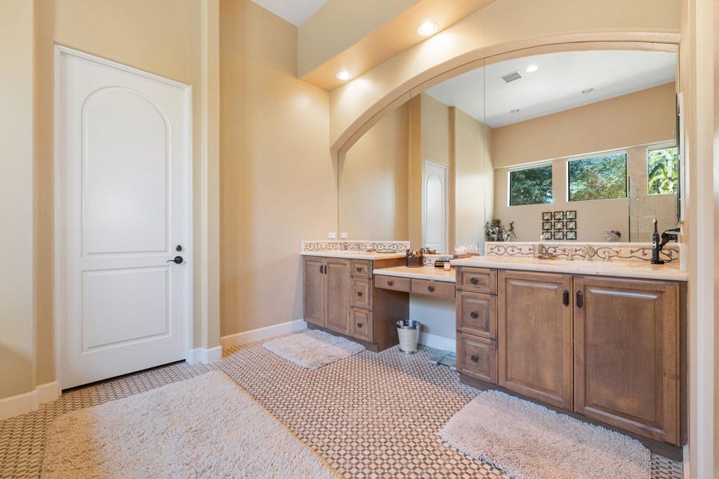 46494 Bradshaw Trail