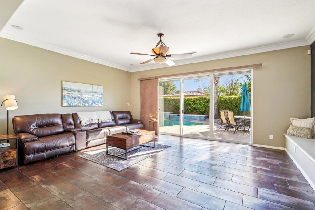 35104 Vista Del Aqua