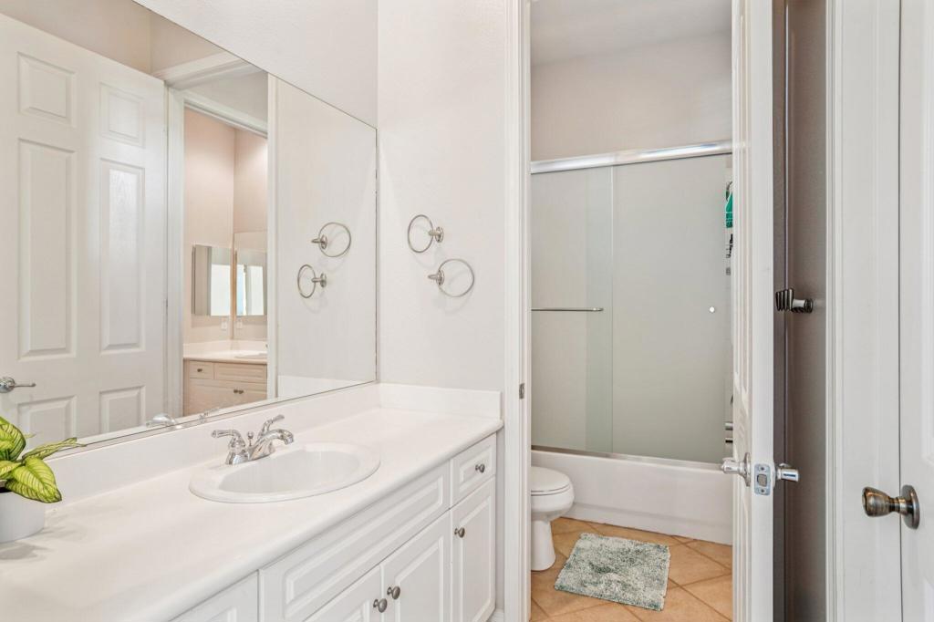 35104 Vista Del Aqua