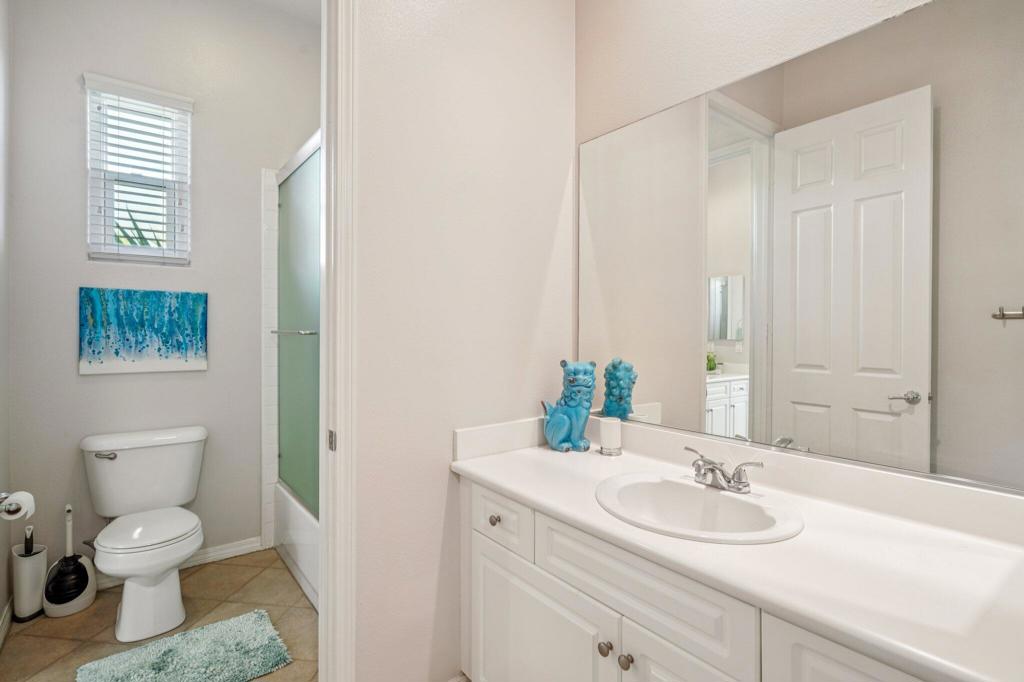 35104 Vista Del Aqua