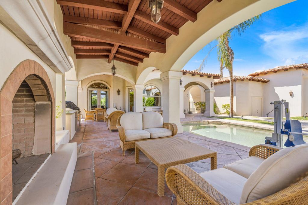 42430 Castle Harbor Court