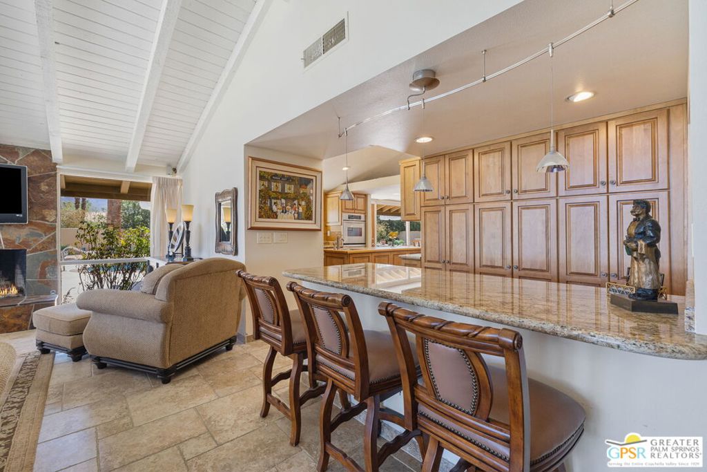 48065 Silver Spur Trail