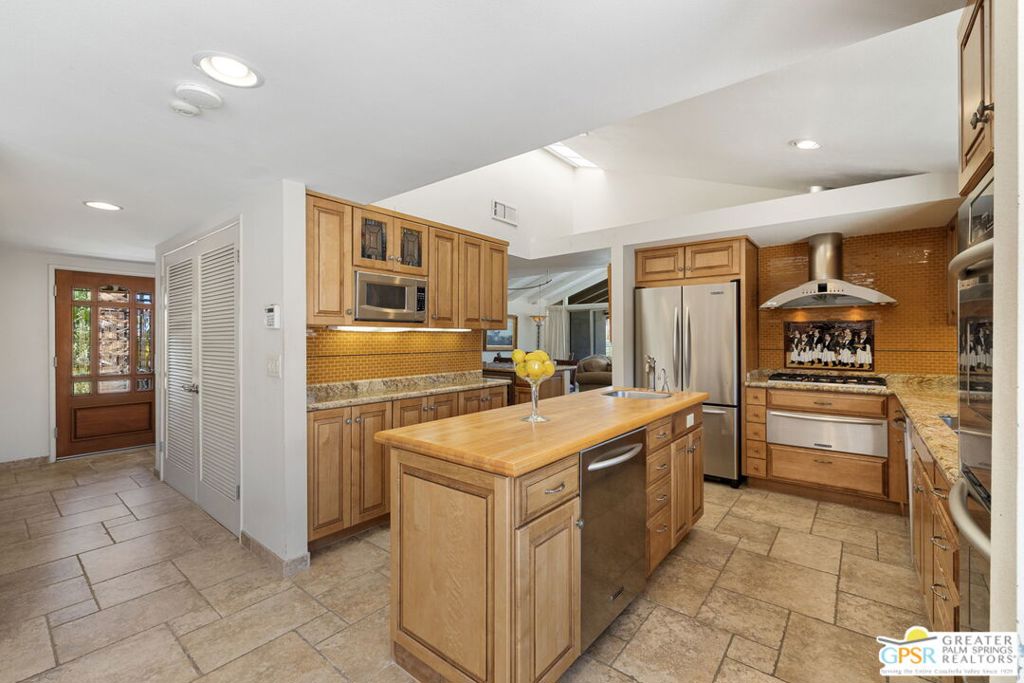 48065 Silver Spur Trail