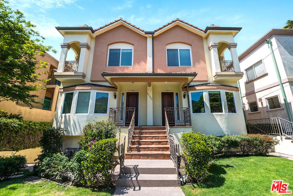 4125 W Hood Avenue 101