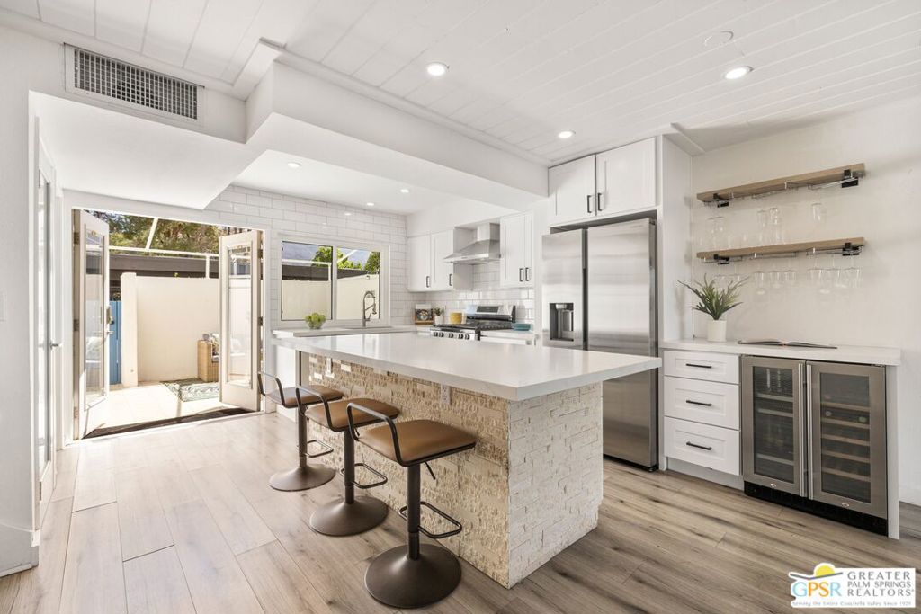 48756 Desert Flower Drive
